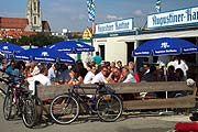 Augustiner Kantine am Abend